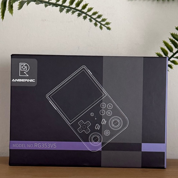 ANBERNIC  RG353VS Handheld Game Console 3.5' - Picture 1 of 3